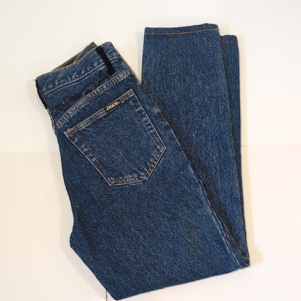 Vintage Jordache High Rise Blue Embroidered Jeans Like New Size 8